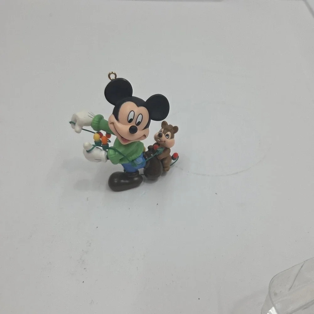 Enesco Disney Mickey Mouse Chipmunk Christmas Lights Tree Rific Ornament